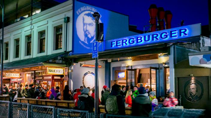 Wisata Kuliner: Kelezatan Fergburger di Queenstown